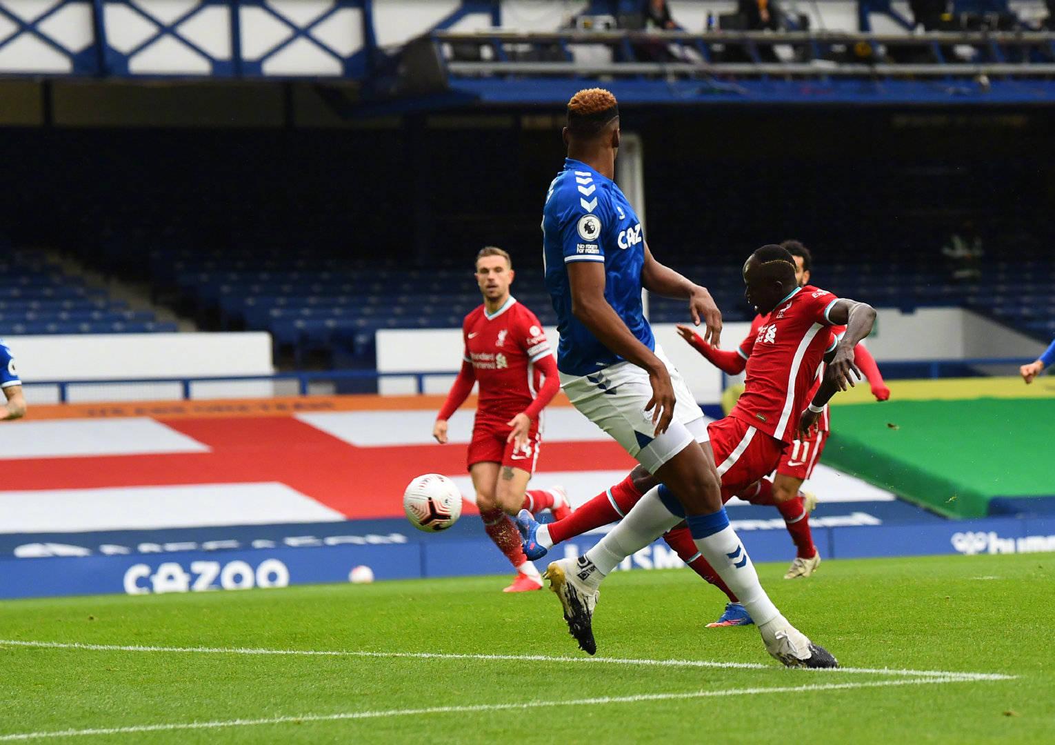 增长方面的 增长方面的