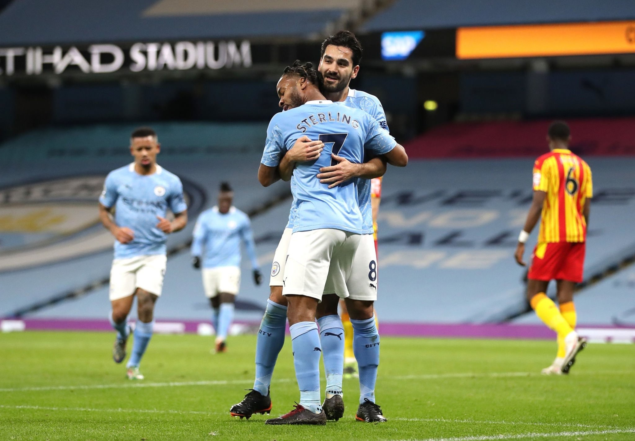 遠超出了拜 遠超出了拜